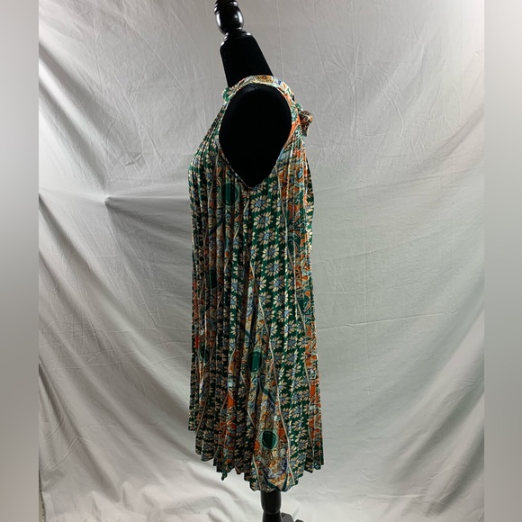 Boho Pleated Halter Neck Hem Dress - Picture 8 of 10